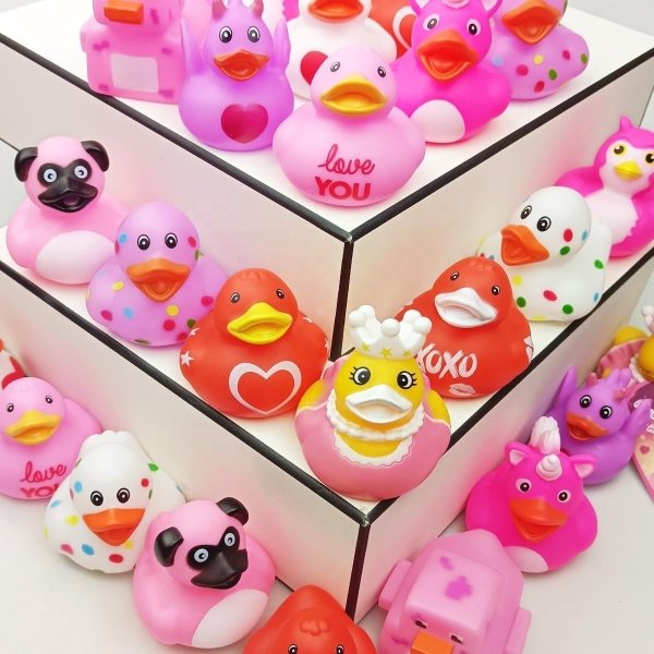 H3d8389fcb1f548d9930ca7b580422e2ep.jpg Rubber Duck random graphic